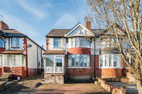 undefined, Ferncroft Avenue, London, N12