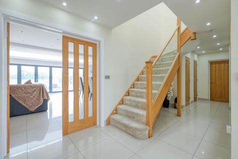 5 bedroom detached house for sale, Earlswood Common, Earlswood, B94