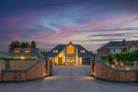 5 bedroom detached house for sale, Earlswood Common, Earlswood, B94