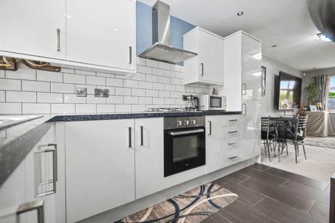 2 bedroom detached house for sale, Clarke Hall Road, Stanley, Wakefield, West Yorkshire
