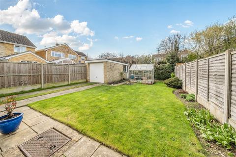 undefined, Aylesham Way, Yateley GU46