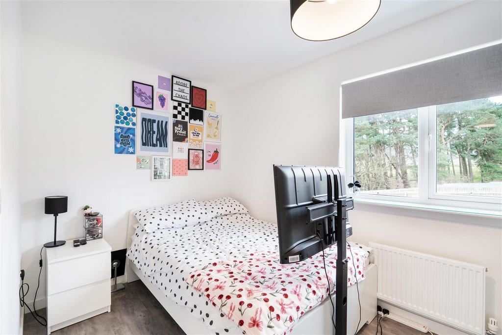 Bedroom1.1.jpg
