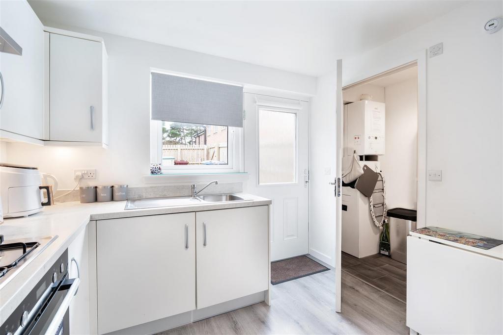 Kitchen3.jpg