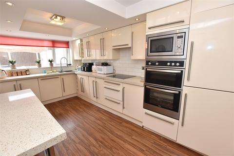 3 bedroom semi-detached house for sale, Blenheim Close, Heywood, Greater Manchester, OL10