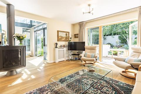 4 bedroom terraced house for sale, St. Nicholas Green, Newhall