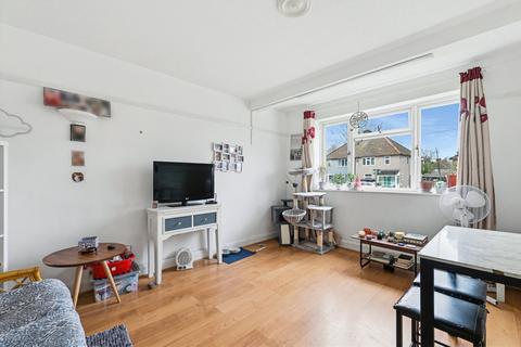 undefined, Central Gardens, Morden SM4