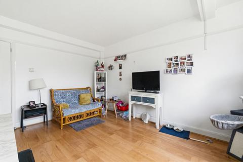 undefined, Central Gardens, Morden SM4