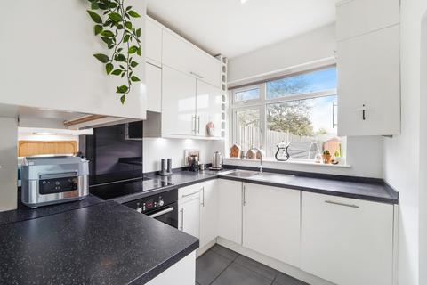 undefined, Crown Lane, Morden SM4