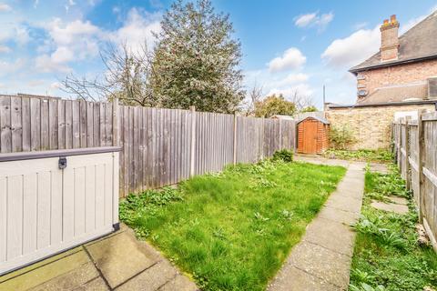 undefined, Crown Lane, Morden SM4