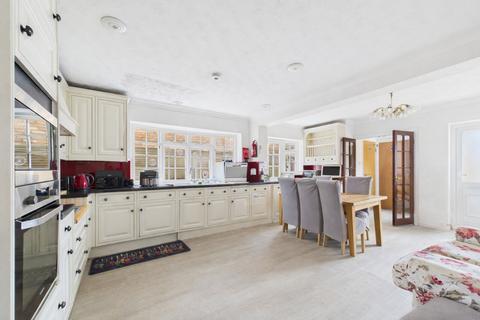 undefined, Croft Road, Benfleet, SS7