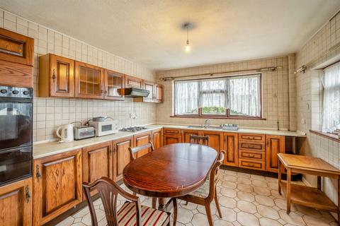 3 bedroom detached house for sale, The Greenlands, Magor, Caldicot, West End