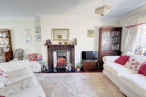 undefined, Lark Rise, High Wycombe HP15