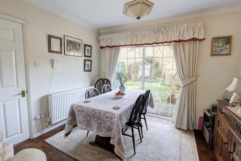 undefined, Lark Rise, High Wycombe HP15