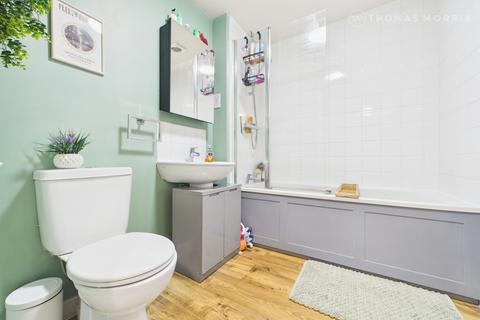 3 bedroom end of terrace house for sale, Turnpike Close, St. Ives PE27