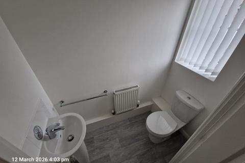 3 bedroom semi-detached house to rent, 5 Kendal Road, Kirkby, Merseyside, L33 2ED