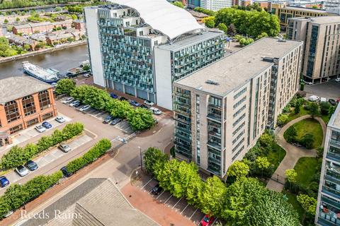 1 bedroom apartment for sale, Ottinger Close, Salford M50