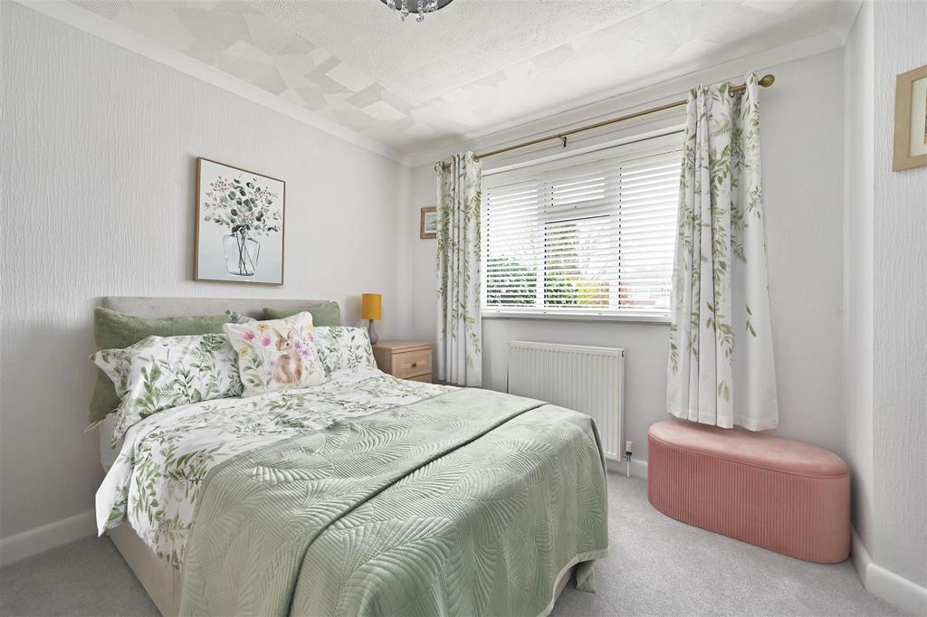 10 DANECOURT CLOSE - TN394 AR (4).jpg