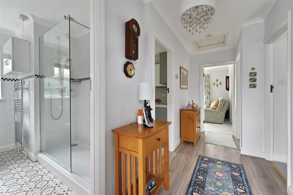 10 DANECOURT CLOSE - TN394 AR (9).jpg