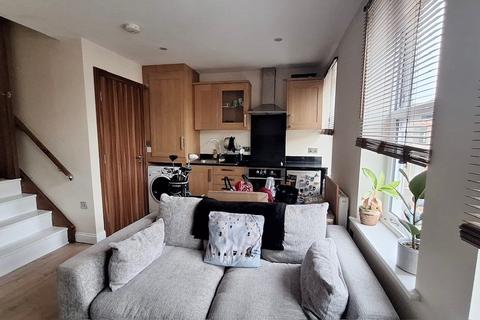 1 bedroom flat to rent, Lancaster Court, Bournemouth, BH2