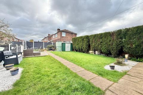 3 bedroom semi-detached house for sale, Foxhall Road Denton, Denton