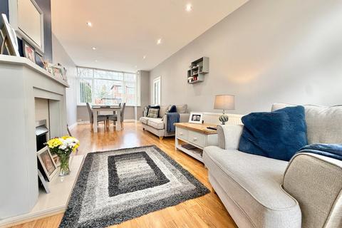 3 bedroom semi-detached house for sale, Foxhall Road Denton, Denton