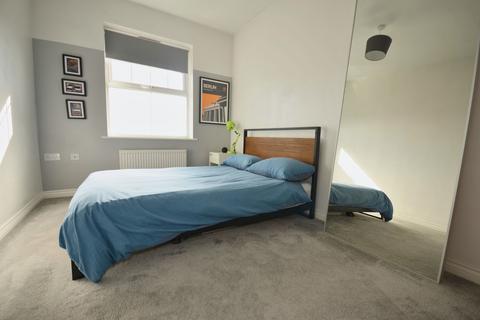2 bedroom flat for sale, Conyger Close, Corby, NN18