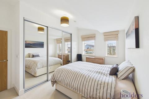 2 bedroom apartment for sale, Pretoria Road, Chertsey, Surrey, KT16