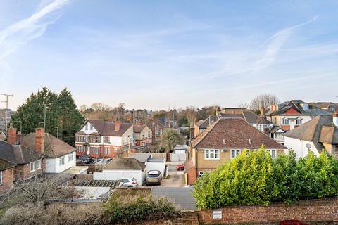 undefined, The Larches, Luton, LU2