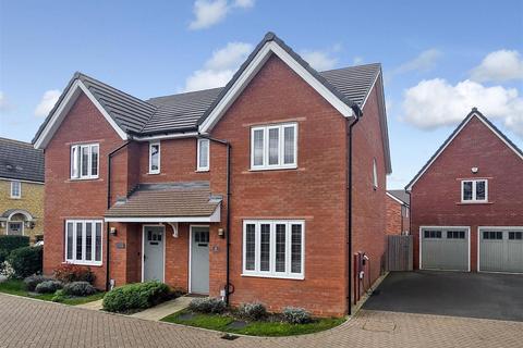 undefined, Pierrepoint Way, Milton Keynes MK19