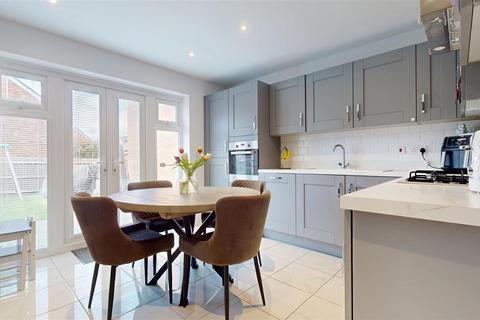 undefined, Pierrepoint Way, Milton Keynes MK19