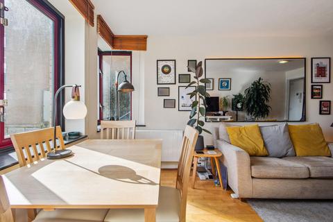 undefined, Towerside, 142 Wapping High Street, Wapping, London, E1W.