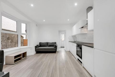 2 bedroom flat to rent, Margery Park Road, London, E7