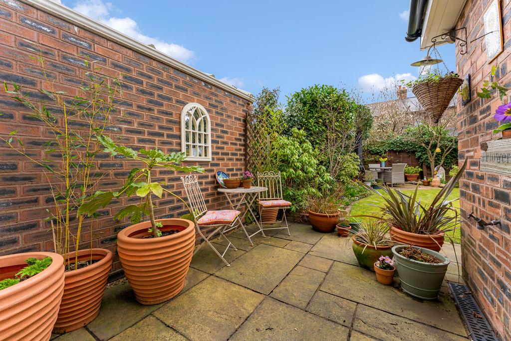 3 WALTON HEATH ROAD-33.jpg