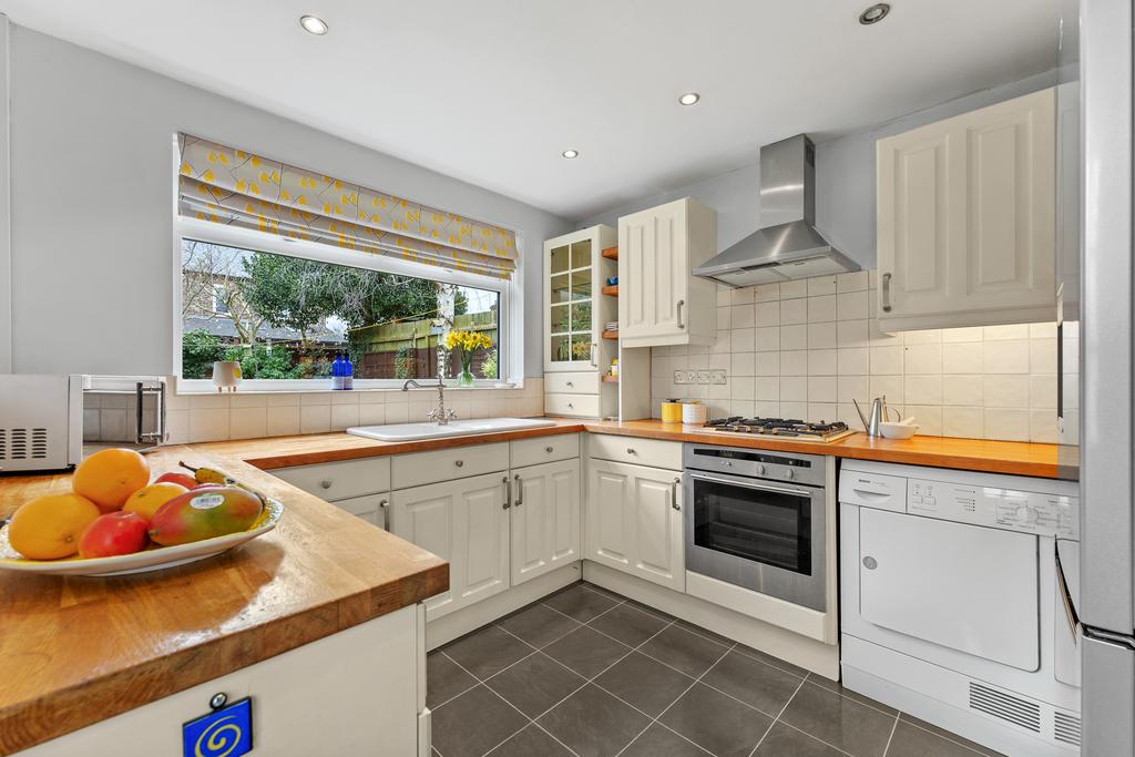 3 WALTON HEATH ROAD-25.jpg