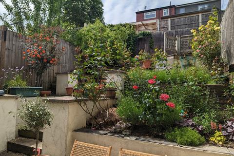 4 bedroom terraced house for sale, Fossil Road, Ladywell, London, SE13
