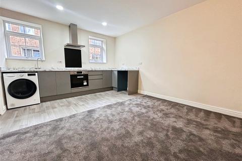 Studio to rent, Albion Walk, Cheltenham, Gloucestershire, GL50