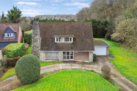 4 bedroom detached bungalow for sale, Parkside, High Wycombe HP14
