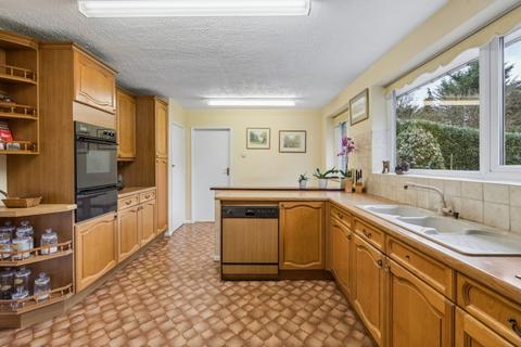 4 bedroom detached bungalow for sale, Parkside, High Wycombe HP14