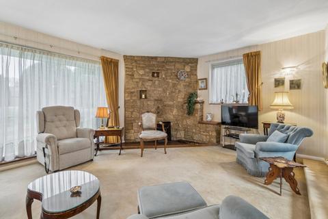4 bedroom detached bungalow for sale, Parkside, High Wycombe HP14
