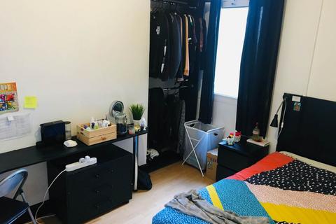 7 bedroom terraced house to rent, Bangor Street, Roath,