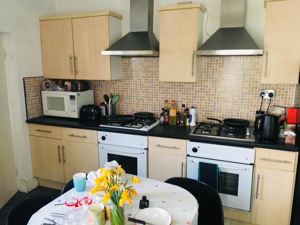 Kitchen 2