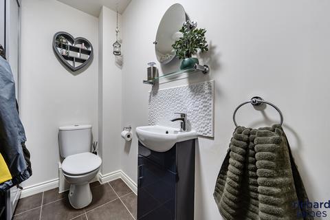 3 bedroom detached house for sale, Draymans Court, Royal Wootton Bassett, SN4