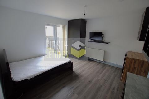 1 bedroom end of terrace house to rent, Welford Road, Leicester LE2