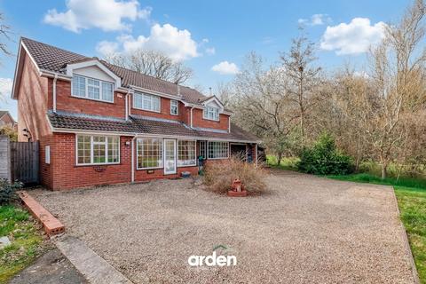 undefined, Lineholt Close, Redditch, B98