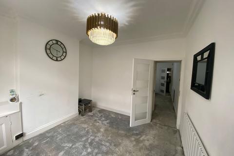 2 bedroom terraced house for sale, Leicester LE5