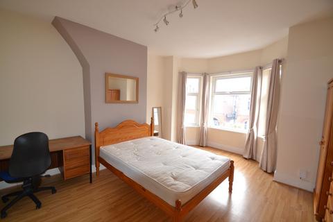 5 bedroom house to rent, Denison Road, Manchester M14