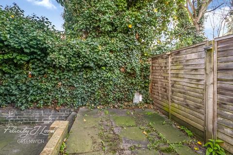 2 bedroom flat for sale, Coldbath Street, London SE13
