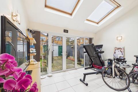 4 bedroom detached house for sale, Athelstans Court, Sherburn In Elmet, Leeds