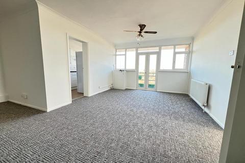 2 bedroom flat to rent, Courtney Towers, Glebelands Avenue, Newbury Park