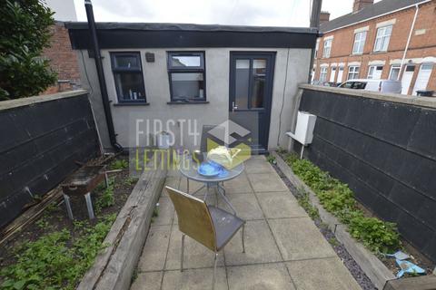 1 bedroom end of terrace house to rent, Welford Road, Leicester LE2